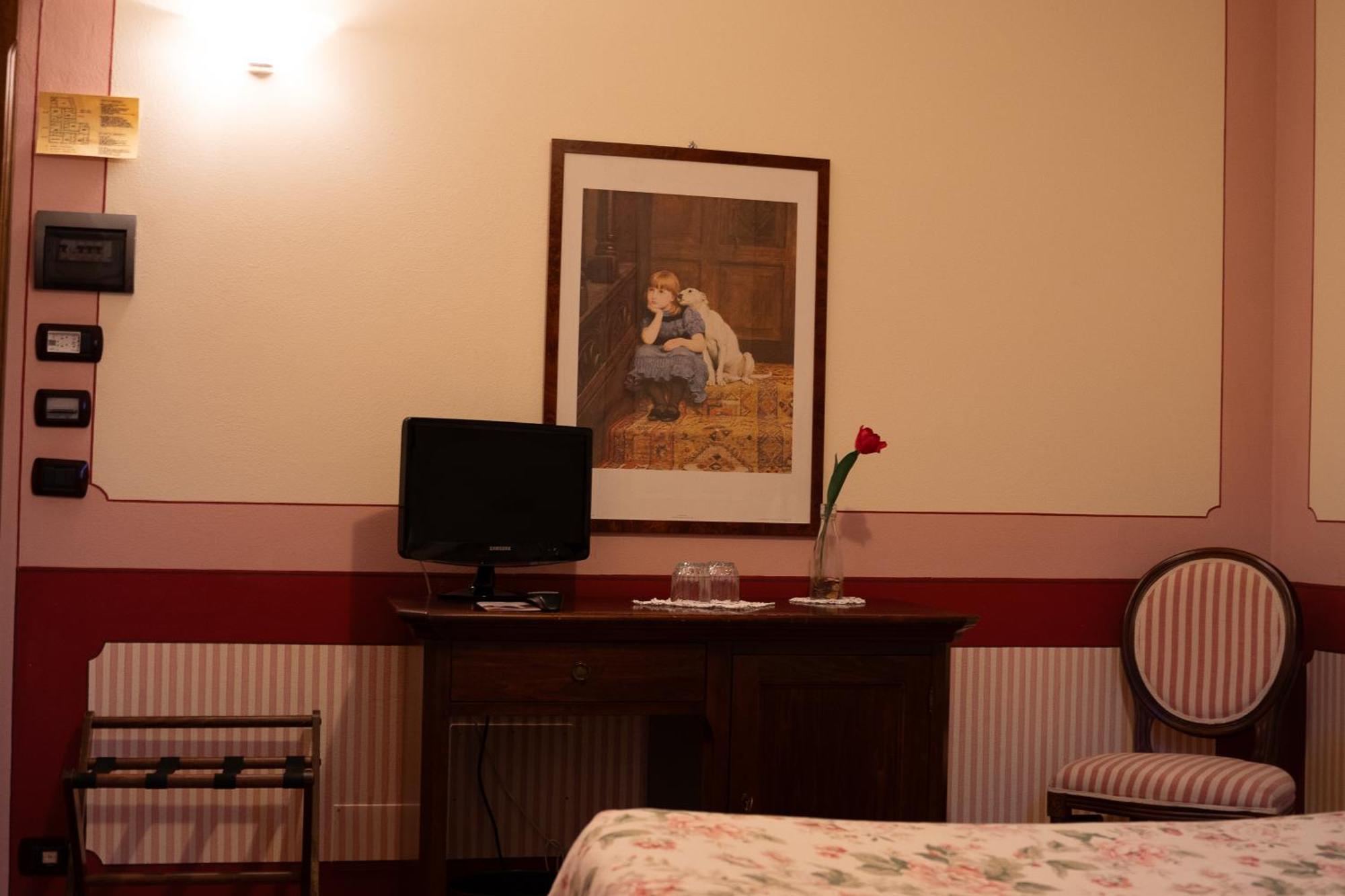 Arca Hotel Pienza Exterior photo