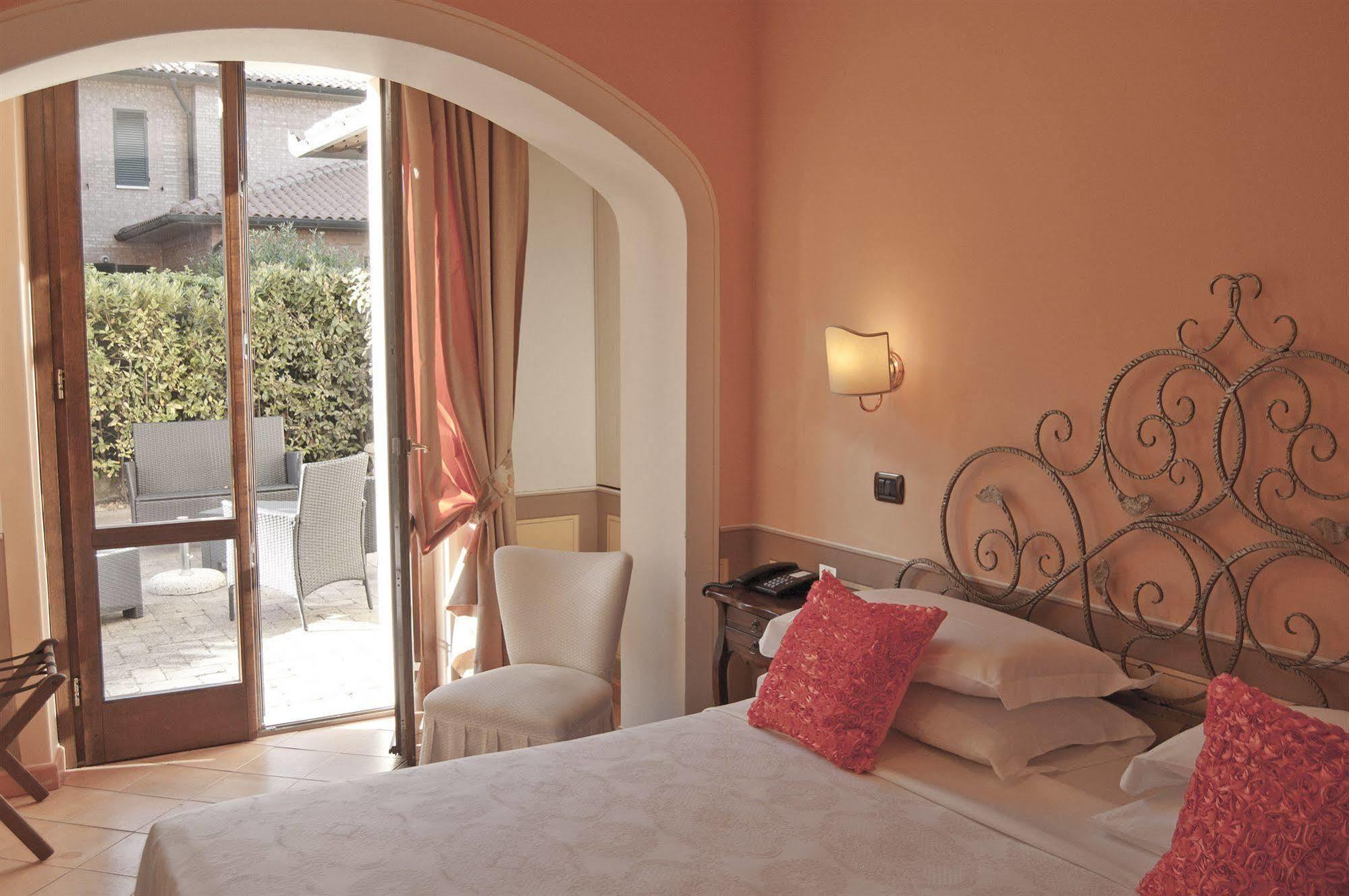 Arca Hotel Pienza Exterior photo